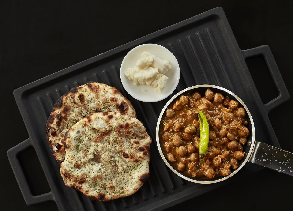 Taj Swarna, Amritsar Hotel Kültér fotó Chole bhature