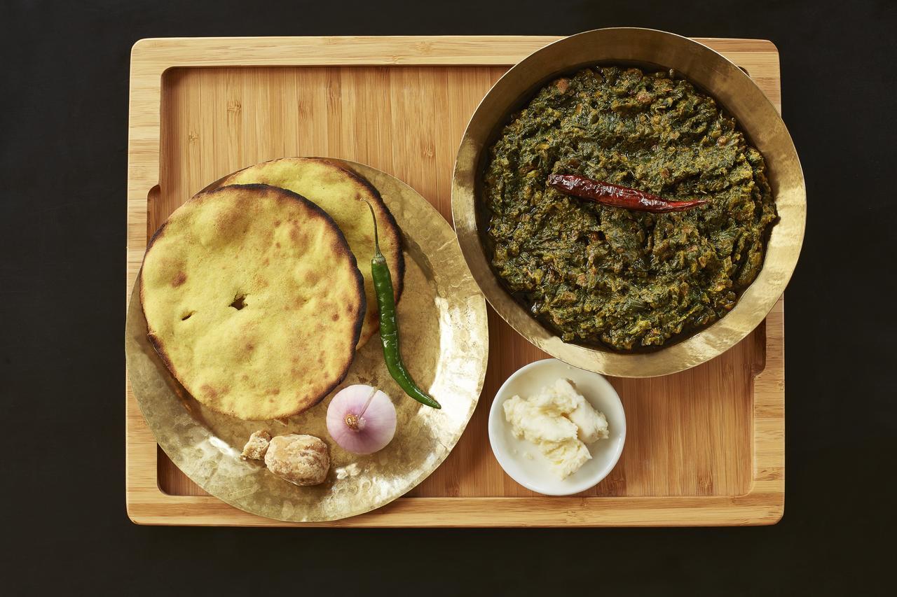 Taj Swarna, Amritsar Hotel Kültér fotó A traditional meal of Makha
