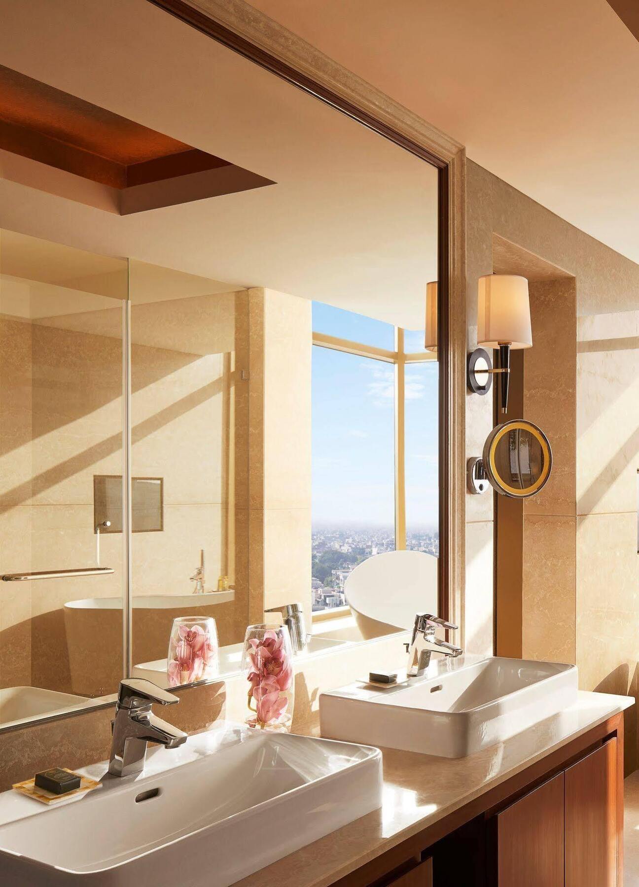 Taj Swarna, Amritsar Hotel Kültér fotó Bathroom